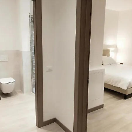 Via Poma Apartments&Rooms Verona Exterior foto