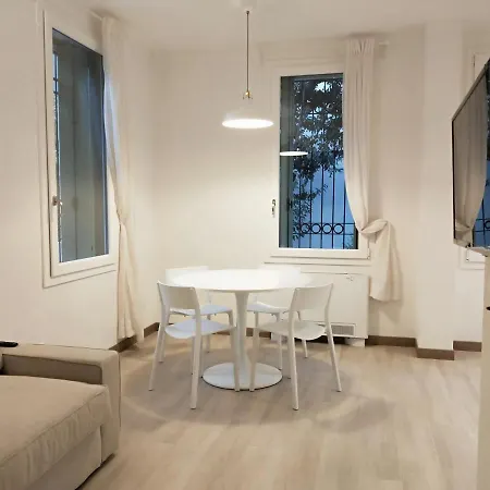 Via Poma Apartments&Rooms Verona Exterior foto