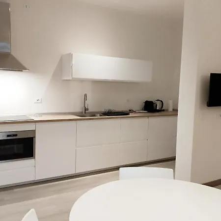 Via Poma Apartments&Rooms Verona Exterior foto