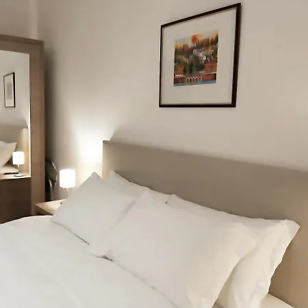 Via Poma Apartments&Rooms Verona Exterior foto