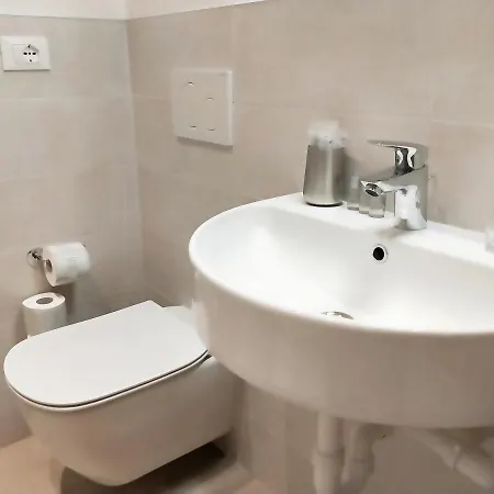 Via Poma Apartments&Rooms Verona Exterior foto