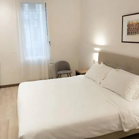 Via Poma Apartments&Rooms Verona Exterior foto