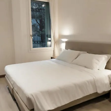 Via Poma Apartments&Rooms Verona Exterior foto