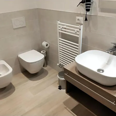 Via Poma Apartments&Rooms Verona Exterior foto