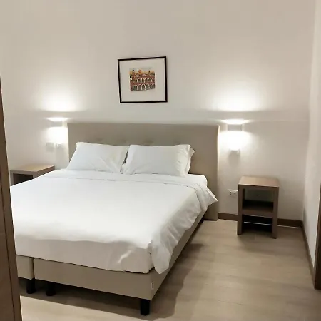 Via Poma Apartments&Rooms Verona Exterior foto